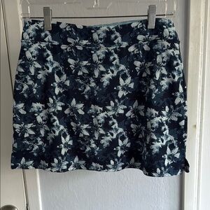 women's mini skirt for sports and leisure